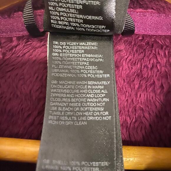 The North Face Women’s Black Osito Full Zip Fleece Jacket Coat Small Hiking - Picture 9 of 14